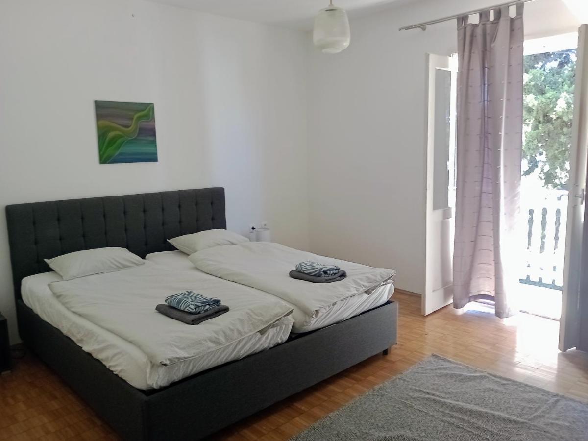Apartment Brcic Biograd Na Moru Exterior photo