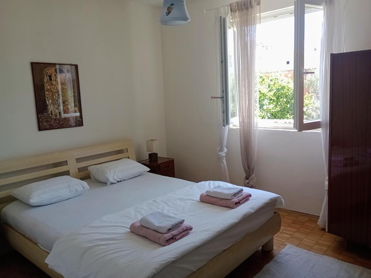 Apartment Brcic Biograd Na Moru Exterior photo